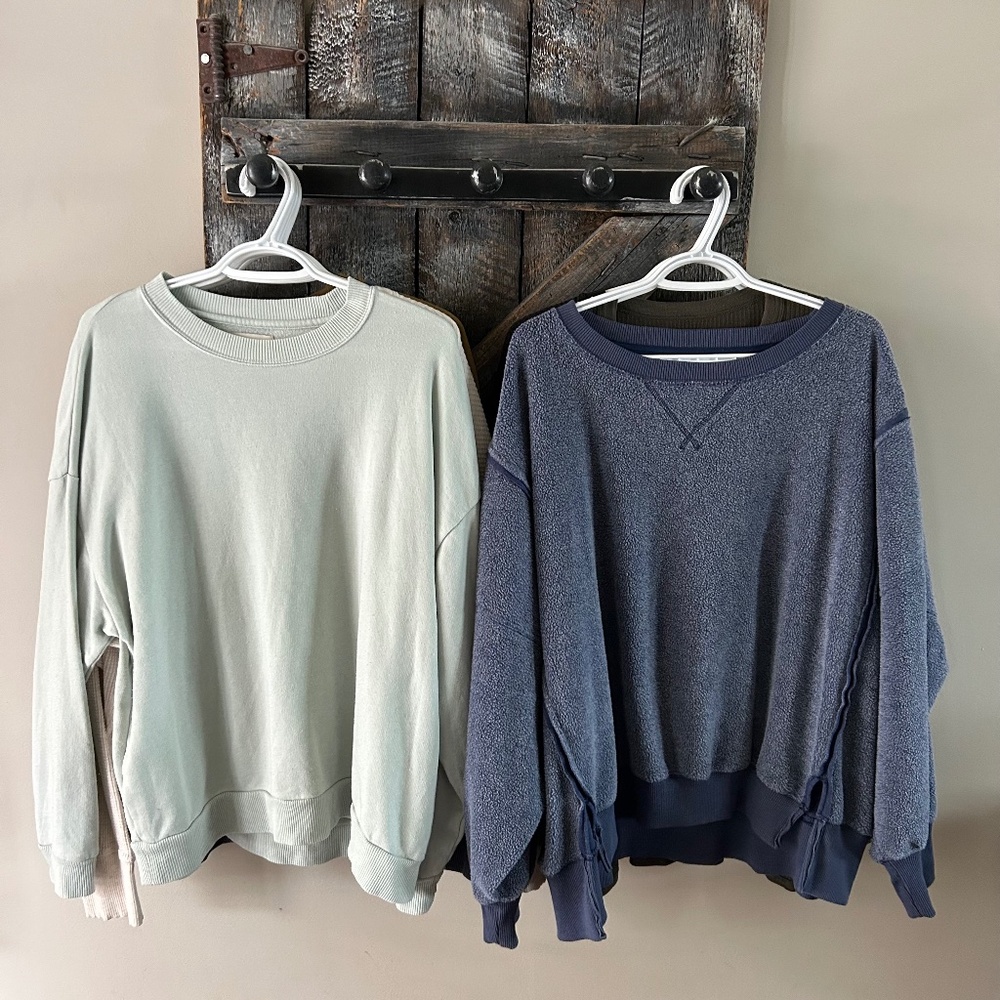 Women's Lot of (14) aerie & American Tops all for one price